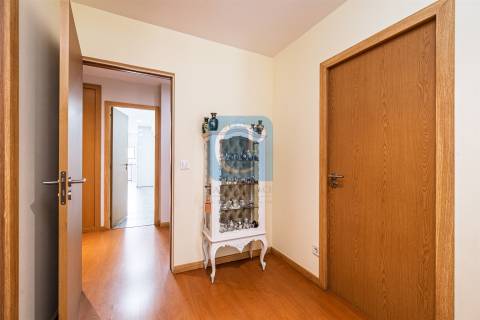 Apartamento T2+1 junto à Fonte Luminosa, Matosinhos