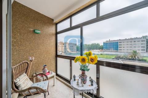Apartamento T2+1 junto à Fonte Luminosa, Matosinhos