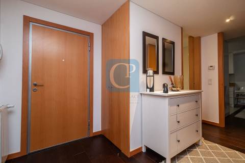 Apartamento T2Kit como novo, junto à Igreja da Areosa