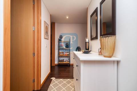 Apartamento T2Kit como novo, junto à Igreja da Areosa