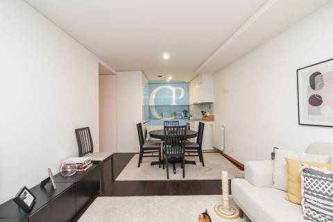 Apartamento T2Kit como novo, junto à Igreja da Areosa