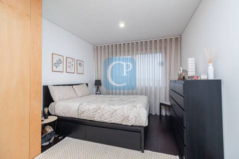 Apartamento T2Kit como novo, junto à Igreja da Areosa