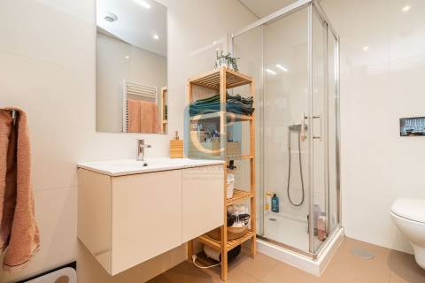 Apartamento T2Kit como novo, junto à Igreja da Areosa