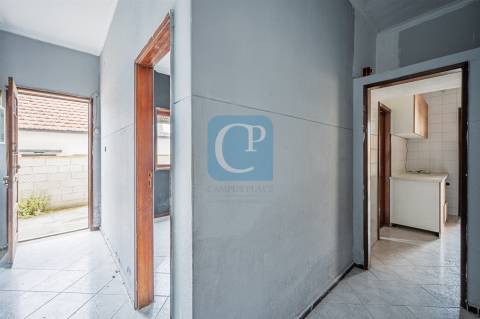 Moradia Bifamiliar T2 + T2 em Gondomar