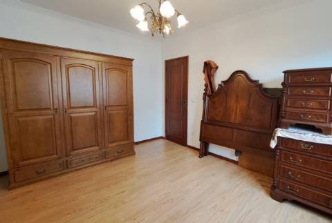 T3+1 junto ao Centro em Póvoa de Varzim