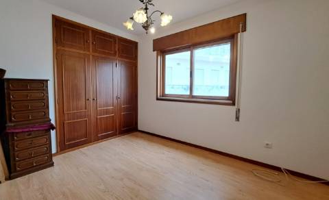 T3+1 junto ao Centro em Póvoa de Varzim