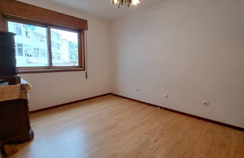 T3+1 junto ao Centro em Póvoa de Varzim