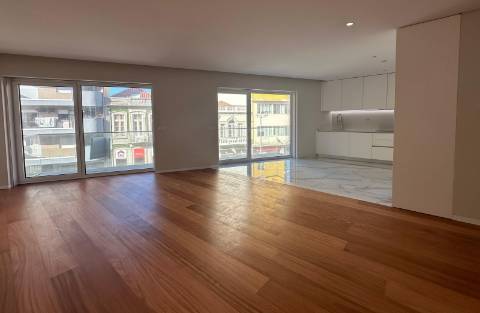 T3 no Centro da Cidade e Junto à Praia na Póvoa de Varzim