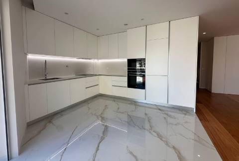 T3 no Centro da Cidade e Junto à Praia na Póvoa de Varzim