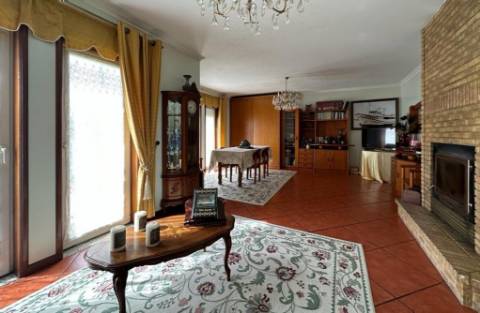 Moradia T5 no centro da cidade em Póvoa de Varzim