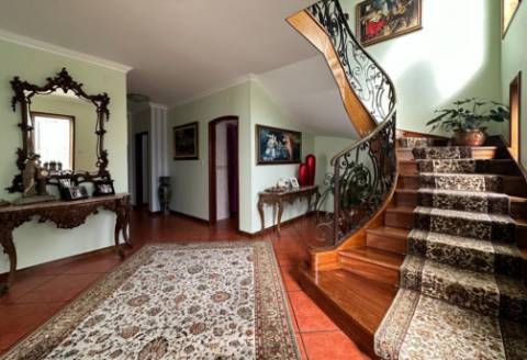 Moradia T5 no centro da cidade em Póvoa de Varzim