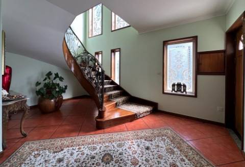 Moradia T5 no centro da cidade em Póvoa de Varzim