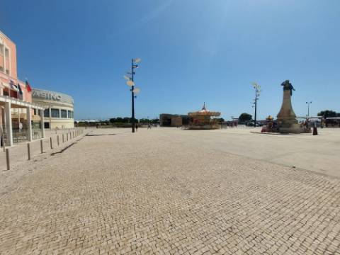 Moradia Única na Rua da Junqueira Póvoa de Varzim
