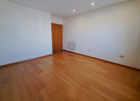 Apartamento T2 para Arrendamento Anual em Vila do Conde