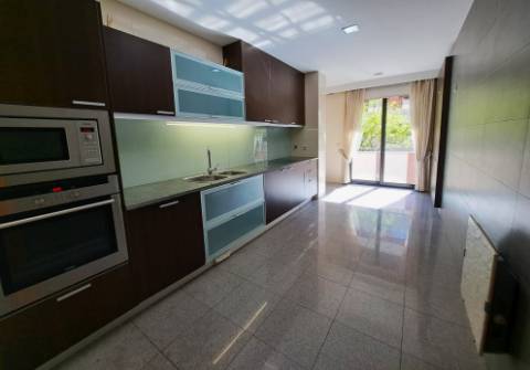 Apartamento T2 para Arrendamento Anual em Vila do Conde