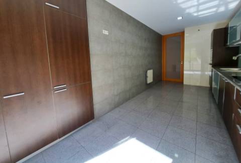 Apartamento T2 para Arrendamento Anual em Vila do Conde