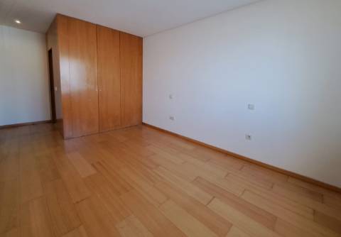 Apartamento T2 para Arrendamento Anual em Vila do Conde