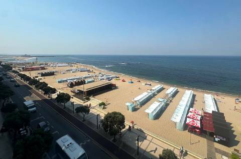 T4 Duplex c/ Terraço em 1ª Linha de Mar na Póvoa de Varzim