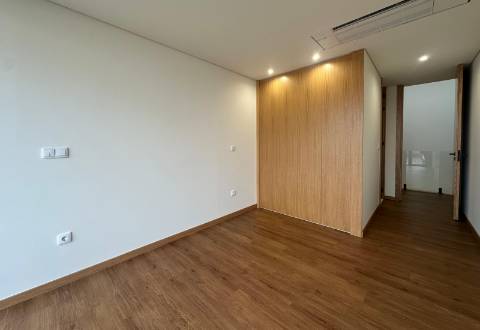 Moradia Nova T3 Junto à Praia em Aver-o-Mar na Póvoa de Varzim
