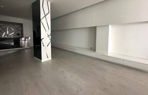 Loja para Comércio no Centro de Vila do Conde
