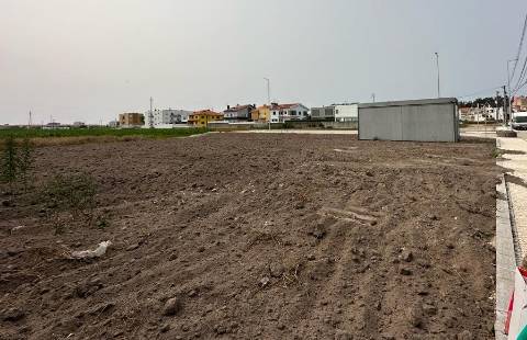 Lote com 374 m2 na Póvoa de Varzim