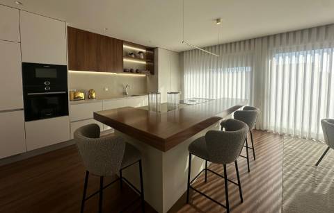 Moradia T3 Independente de Luxo na Póvoa de Varzim
