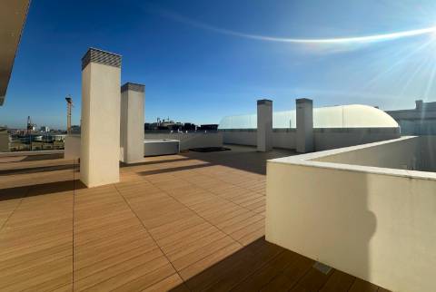 Penthouse T3 Nova em 1ª Linha de Mar em Vila do Conde