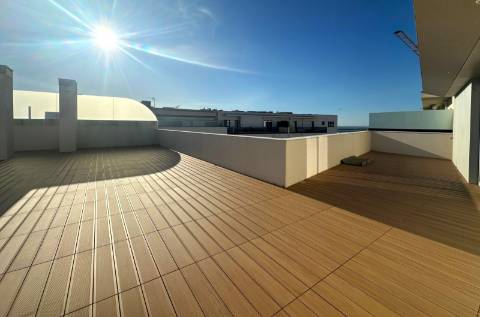 Penthouse T3 Nova em 1ª Linha de Mar em Vila do Conde