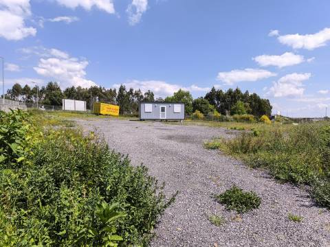 Terreno com 2.406 m² em Touguinhó Vila do Conde