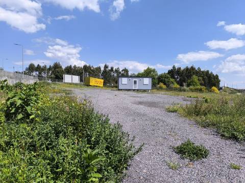 Terreno com 2.406 m² em Touguinhó Vila do Conde