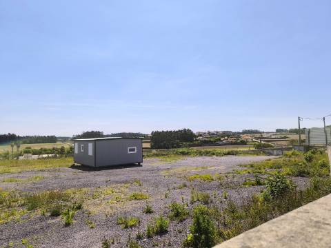 Terreno com 2.406 m² em Touguinhó Vila do Conde