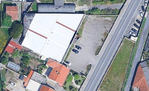 Armazém com Logradouro em Amorim na Póvoa de Varzim