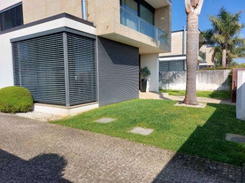 Moradia T4 na Póvoa de Varzim