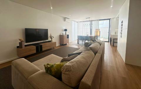 Moradia T4 Junto à Praia em Aver-o-Mar na Póvoa de Varzim
