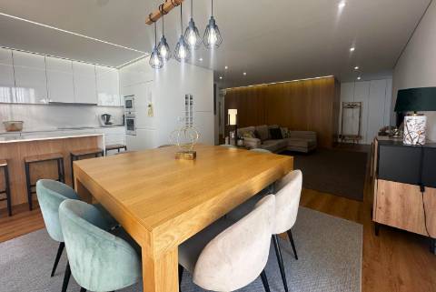 Moradia T4 Junto à Praia em Aver-o-Mar na Póvoa de Varzim
