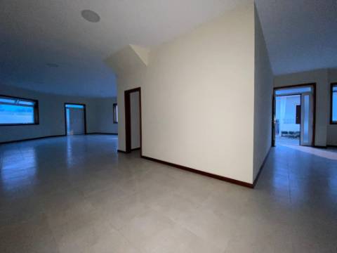 Loja com 145m2 em Vila Chã Vila do Conde