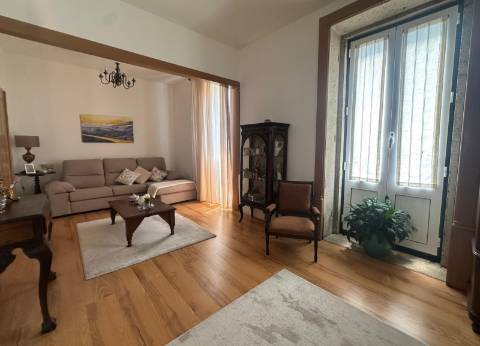 Moradia T3 Rústica em Terroso Póvoa de Varzim