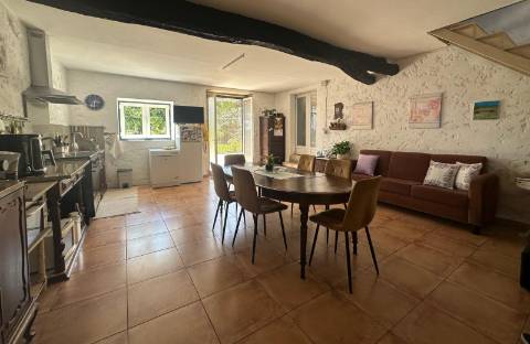 Moradia T3 Rústica em Terroso Póvoa de Varzim