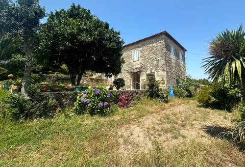 Moradia T3 Rústica em Terroso Póvoa de Varzim