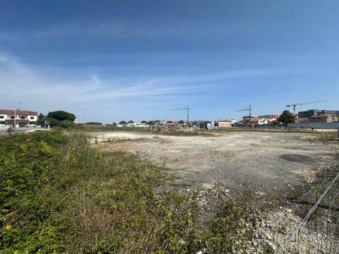 Fantástico Lote com 400 m2 na Póvoa de Varzim