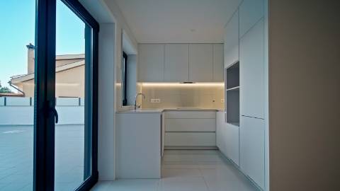 T3 Duplex Novo em Póvoa de Varzim