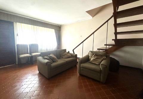 Moradia com Traça de Arquiteto no Coração da Póvoa de Varzim