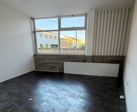 Loja com 60m2 Próxima ao Centro na Póvoa de Varzim