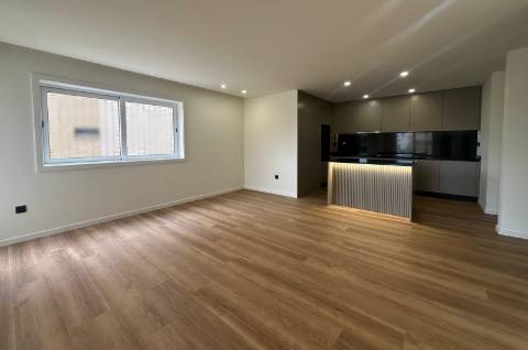 T3 Totalmente Remodelado no Centro da Póvoa de Varzim