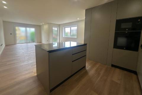 T3 Totalmente Remodelado no Centro da Póvoa de Varzim