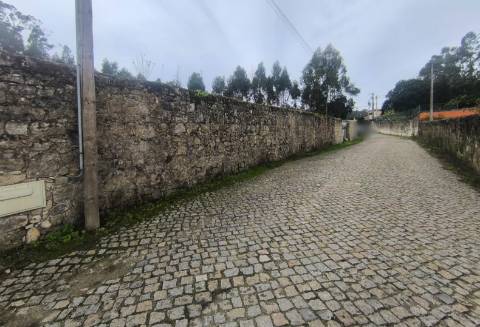 Terreno com 722m2 em Beiriz na Póvoa de Varzim