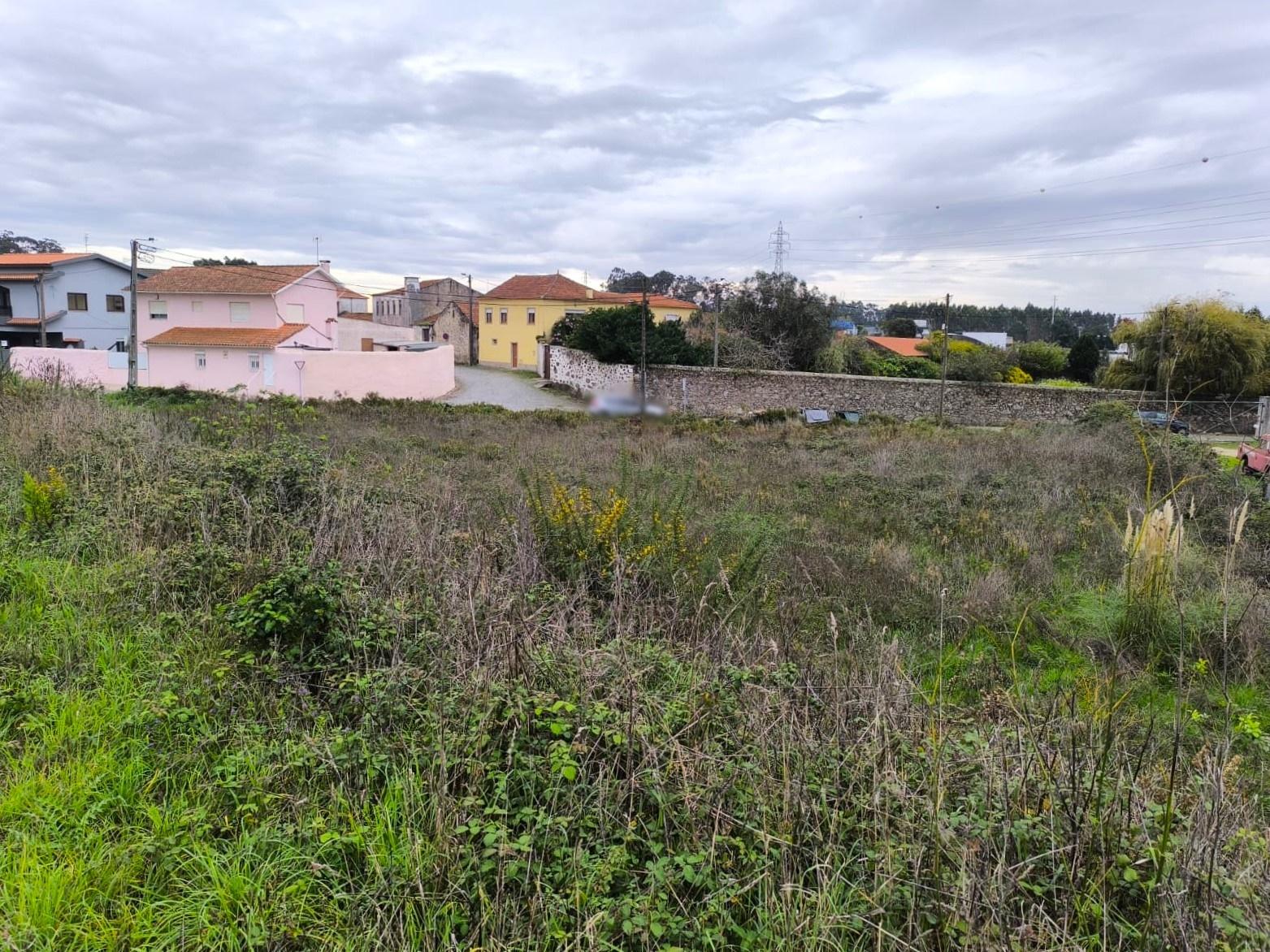 Lote para construção c/ 1304 m2 em Beiriz na Póvoa de Varzim
