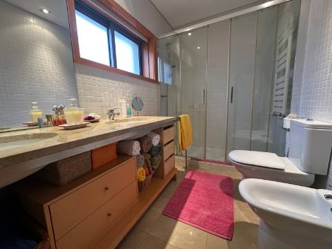 T3 em Condomínio Fechado c/ Piscina na Póvoa de Varzim