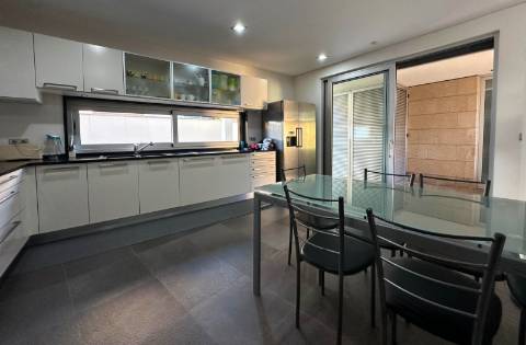 Moradia T4 com Piscina em Esposende