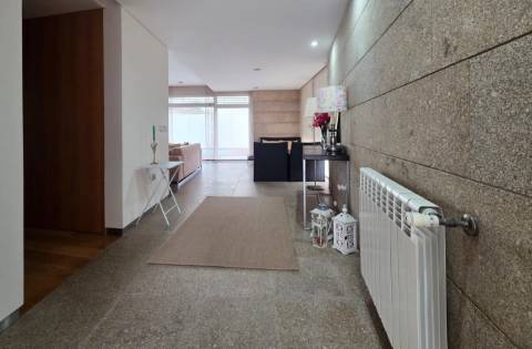 Moradia T4 com Piscina em Esposende